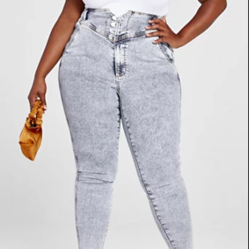 ✔️#72 NEW ULTRA HIGH RISE JEANS WITH WAIST BUTTON DETAIL - Picture 2 of 6